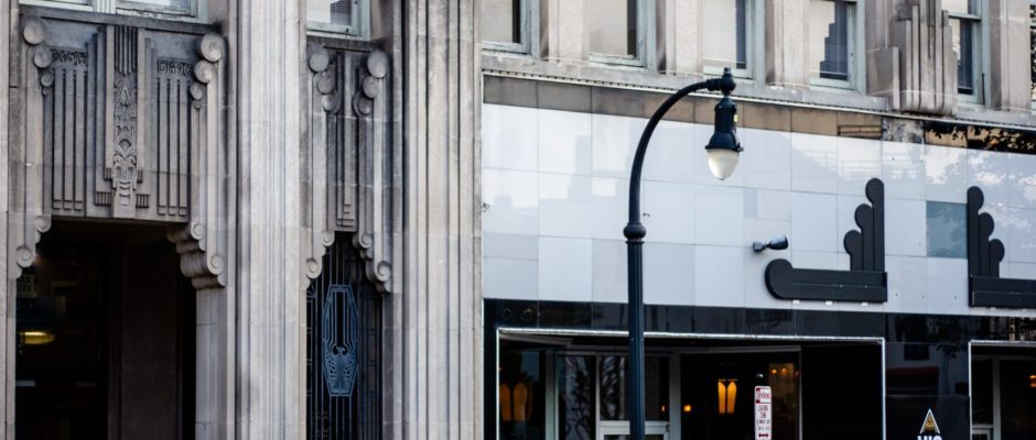 تأجير السيارات الفاخرة في الإمارات: