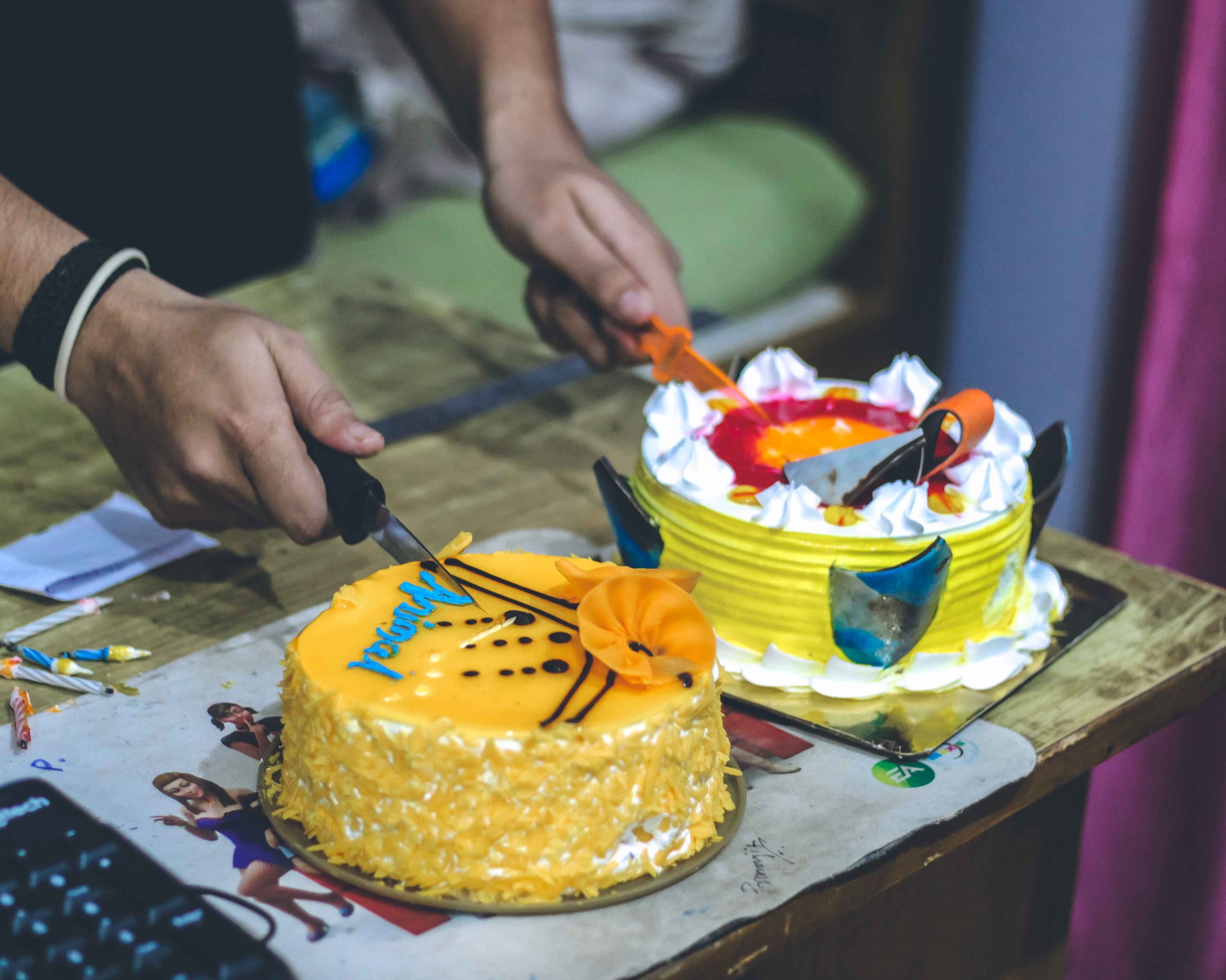 DIY Vs Professional Customised Birthday Cakes: Which Should You Choose?